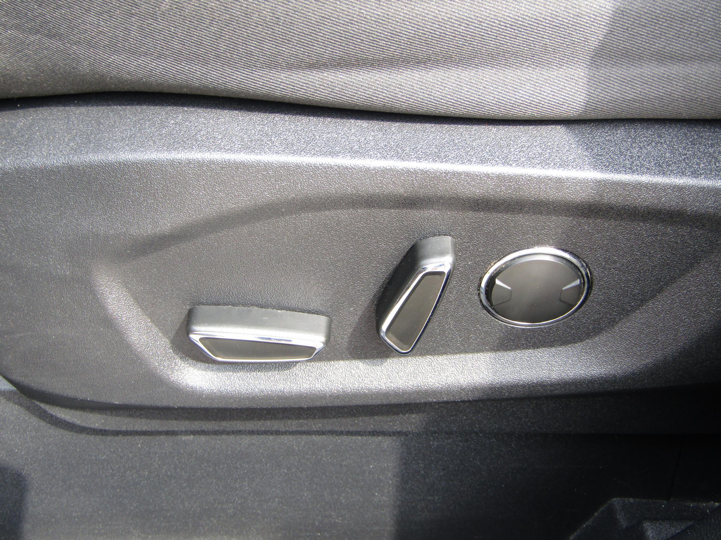 Ford S-MAX, 2015 - pohled č. 18