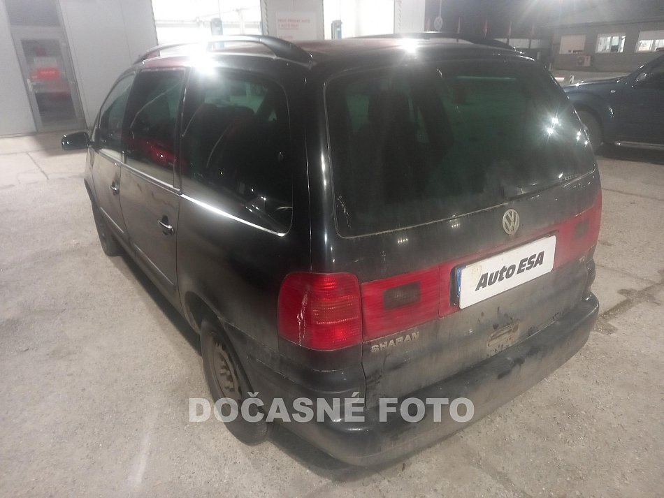 Volkswagen Sharan 1.9 TDi 