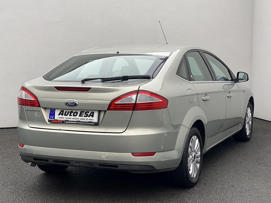 Ford Mondeo 2.0 i Ghia