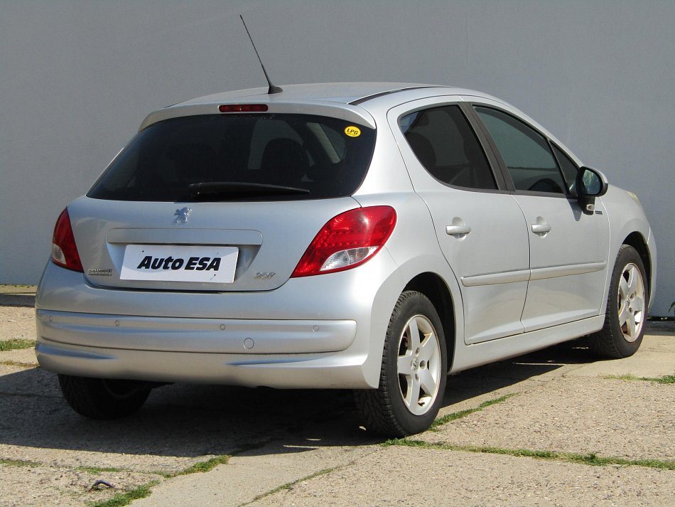 Peugeot 207 1.4 VTi 