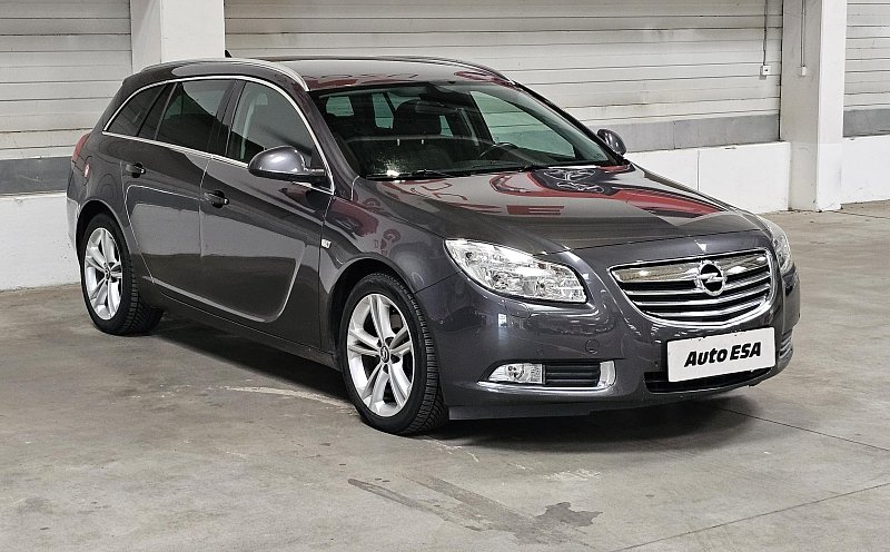 Opel Insignia 2.0CDTi 