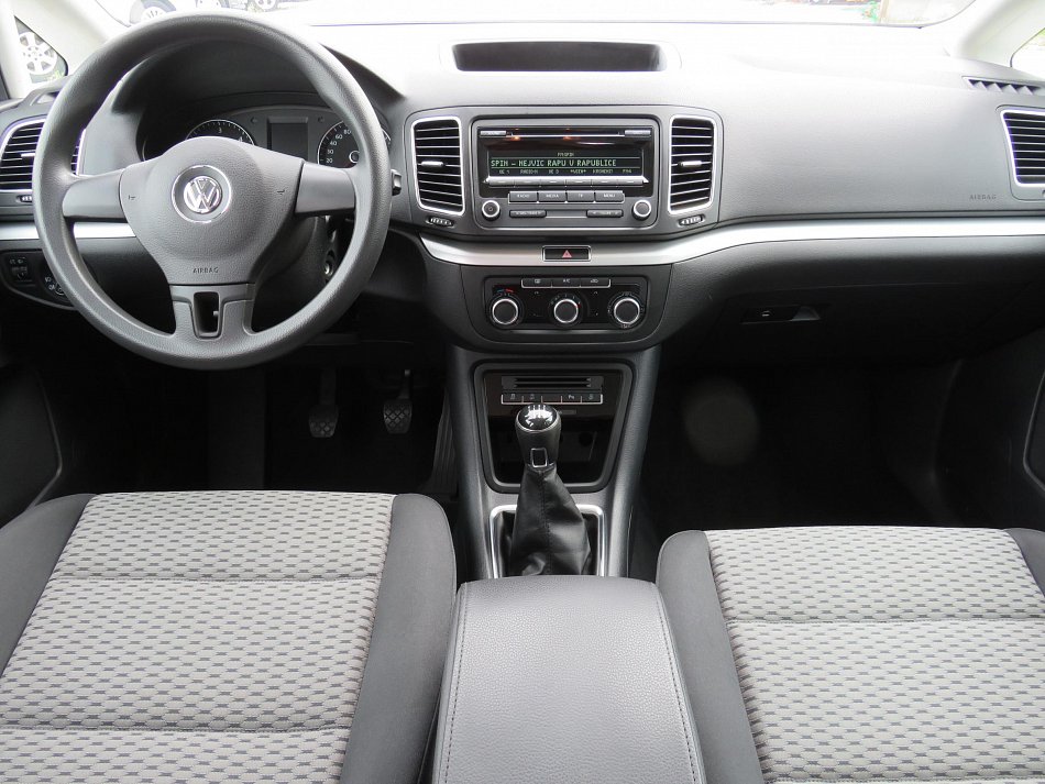 Volkswagen Sharan 2.0 TDi 