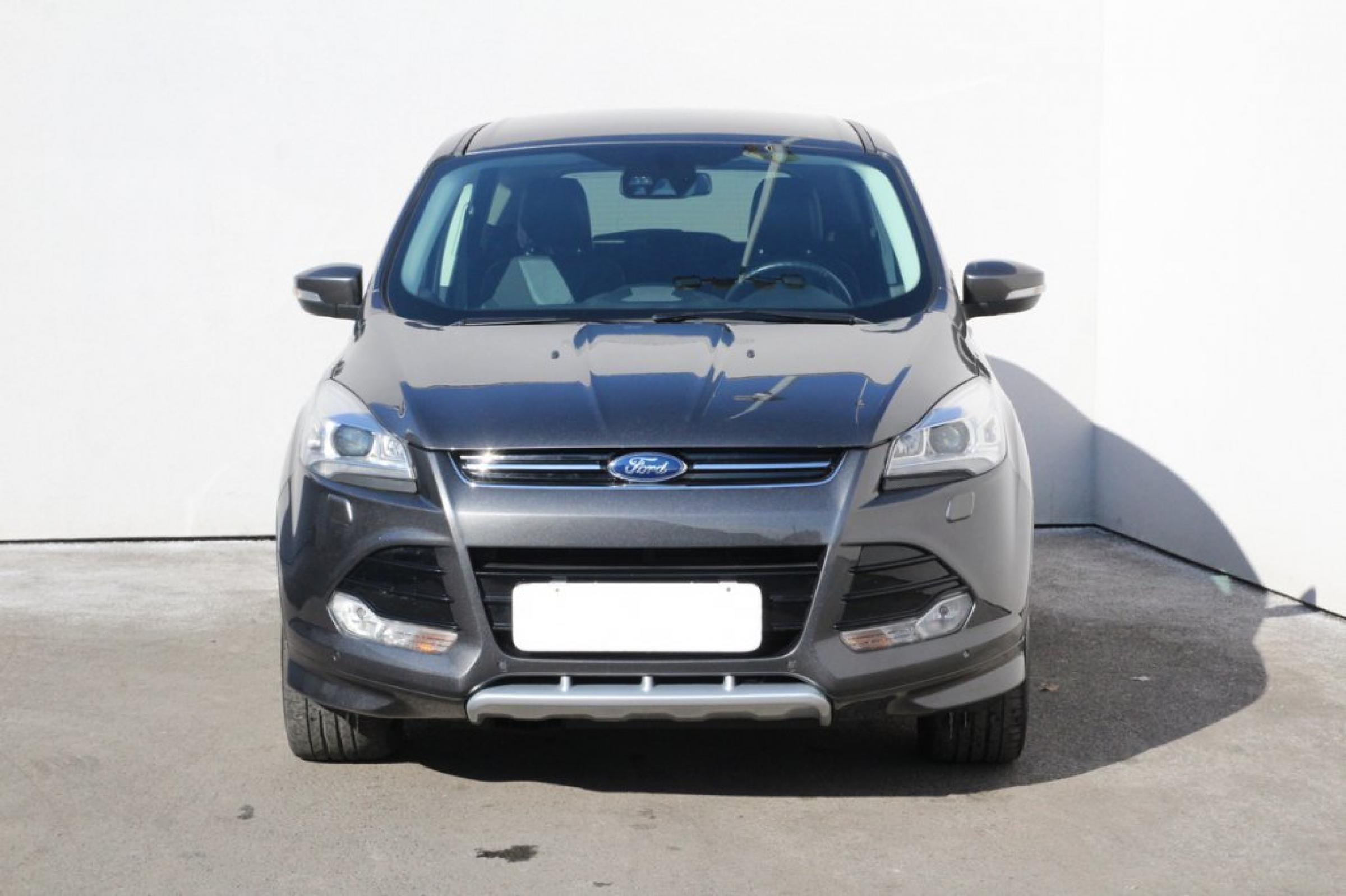 Ford Kuga, 2013 - pohled č. 2