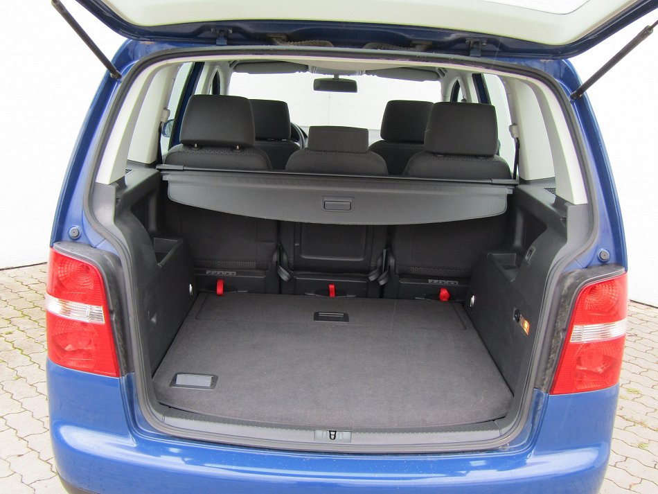 Volkswagen Touran 1.6i 