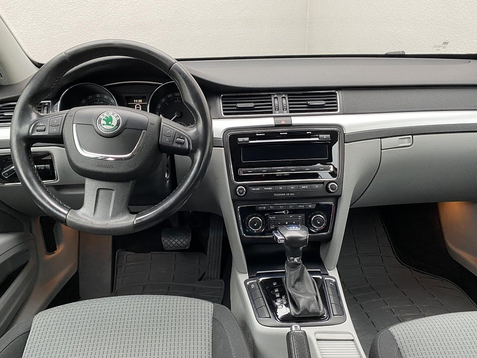 Škoda Superb II 2.0 TDi Ambition