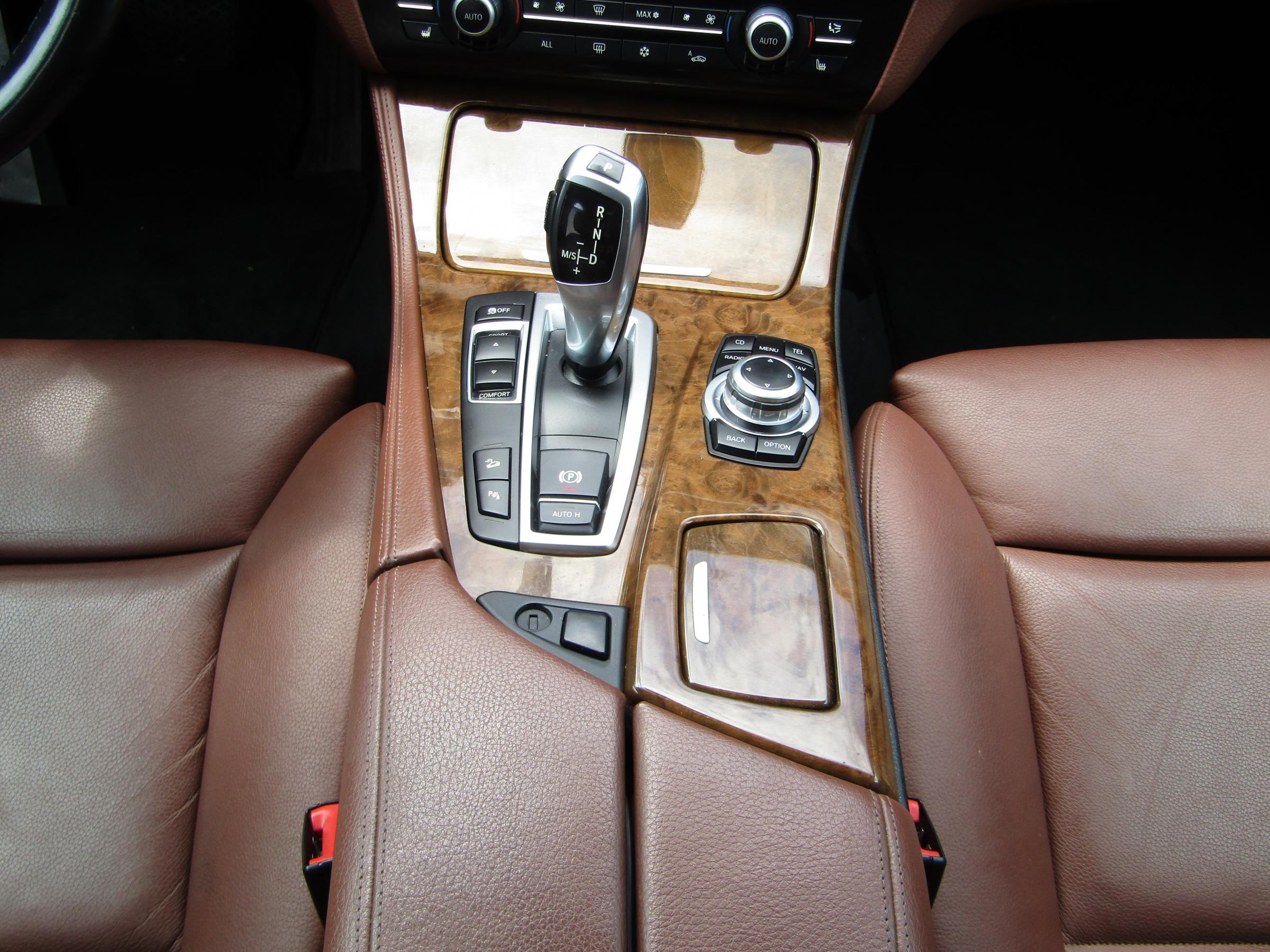 BMW Řada 5, 2011 - pohled č. 16