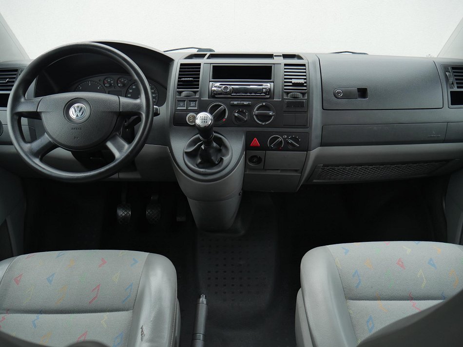 Volkswagen Transporter 2.5TDi  L2 9míst