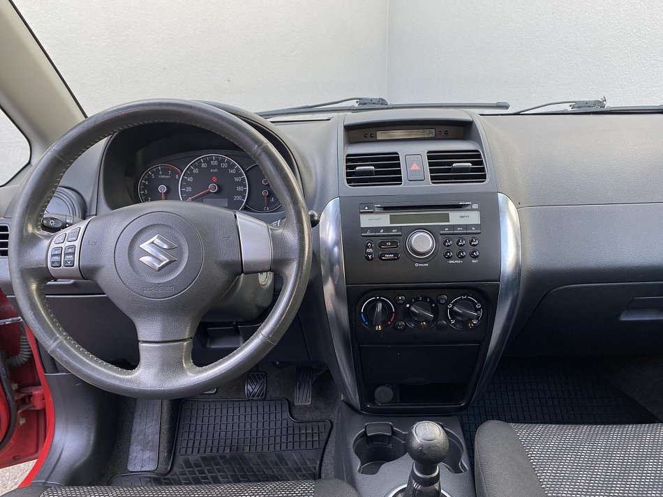 Suzuki SX4 1.6i 