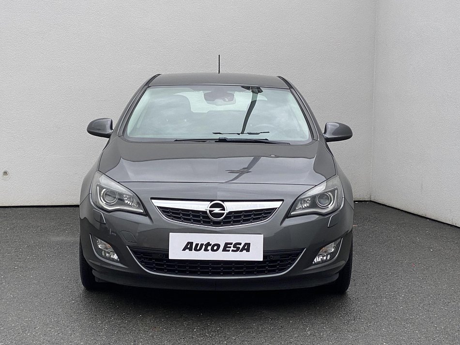 Opel Astra 2.0 CDTi 