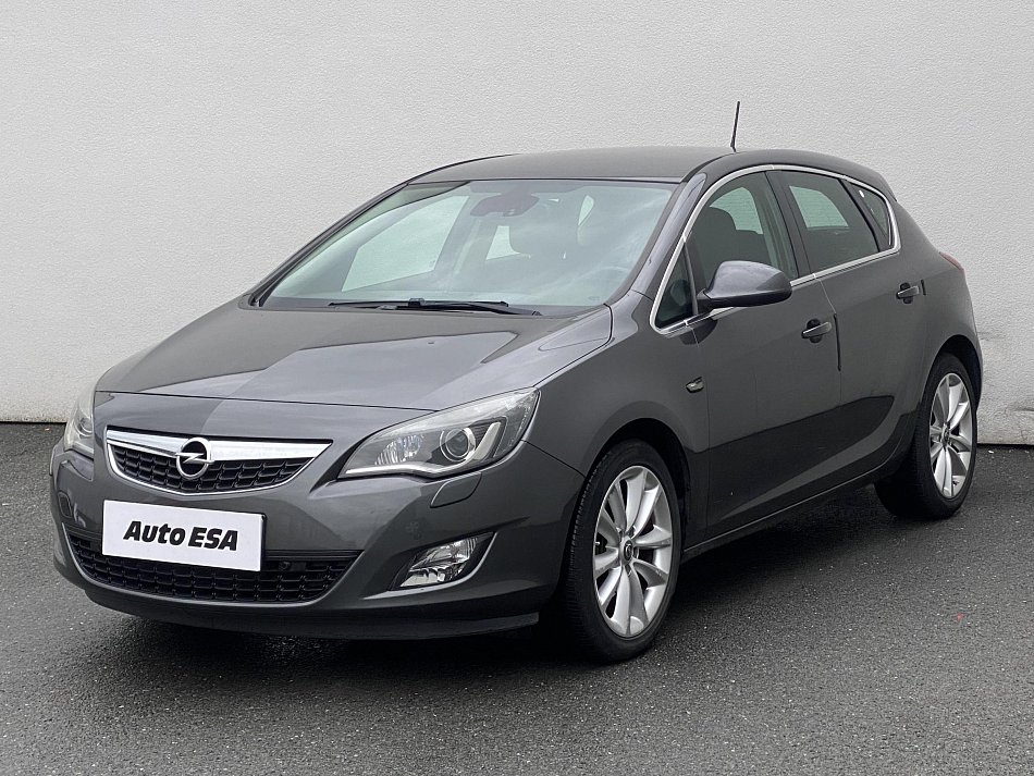 Opel Astra 2.0 CDTi 