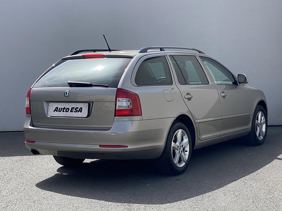 Škoda Octavia II 2.0 TDi Family