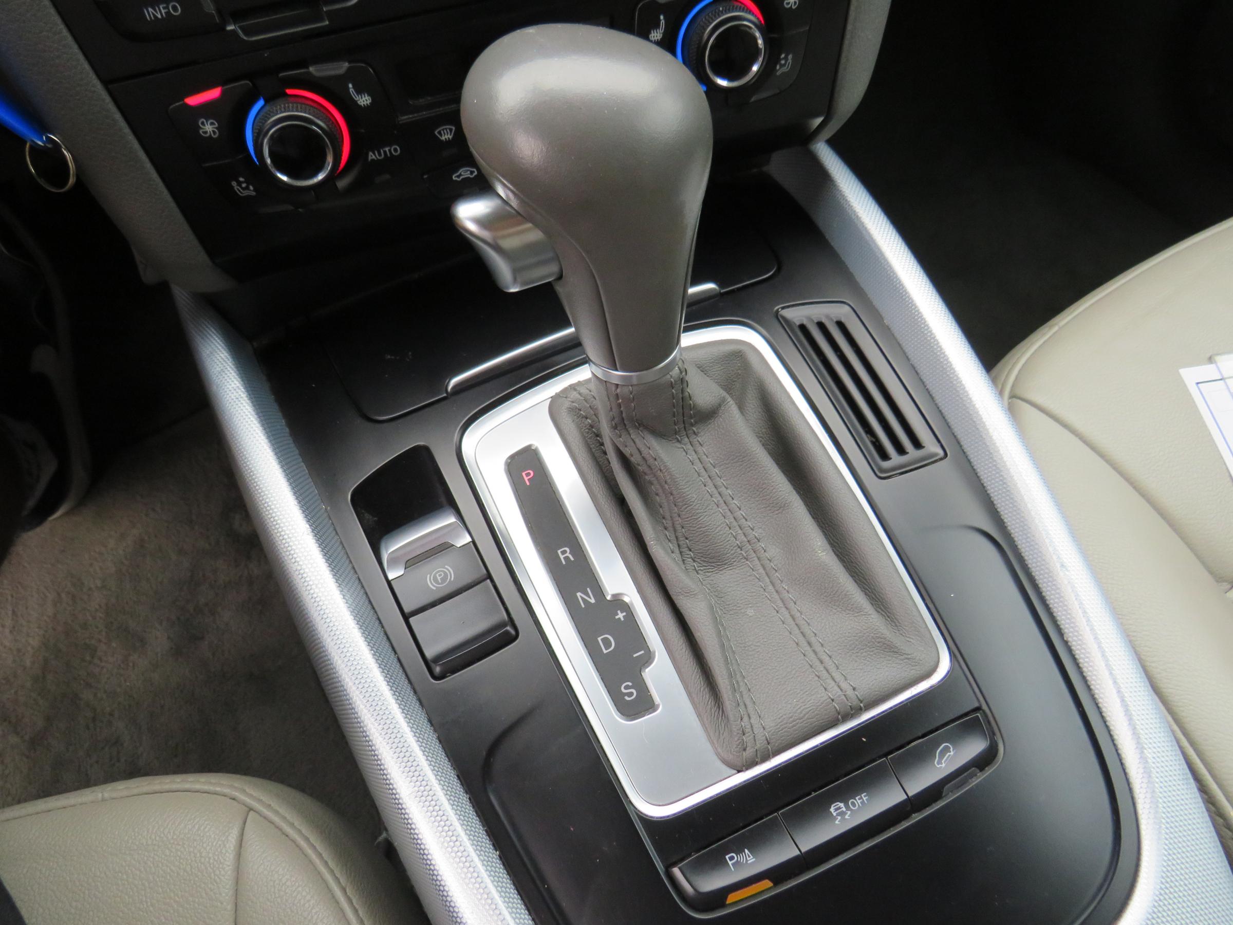 Audi Q5, 2010 - pohled č. 18