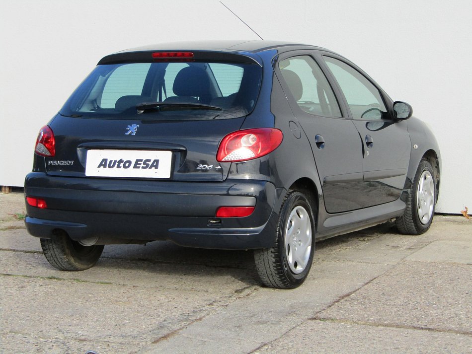 Peugeot 206 1.1i  206+