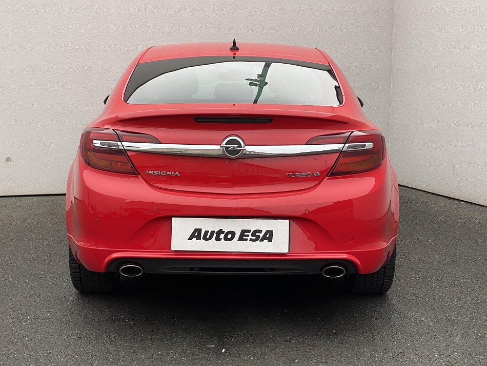 Opel Insignia 2.0 T OPC line 4x4