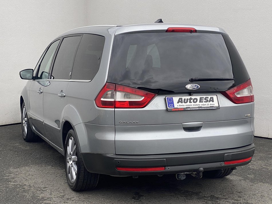 Ford Galaxy 2.2 TDCi Ghia 7 míst