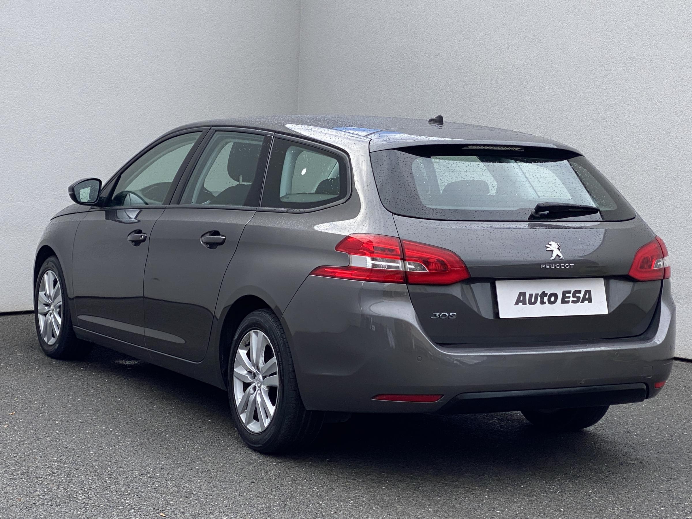 Peugeot 308, 2019 - pohled č. 6