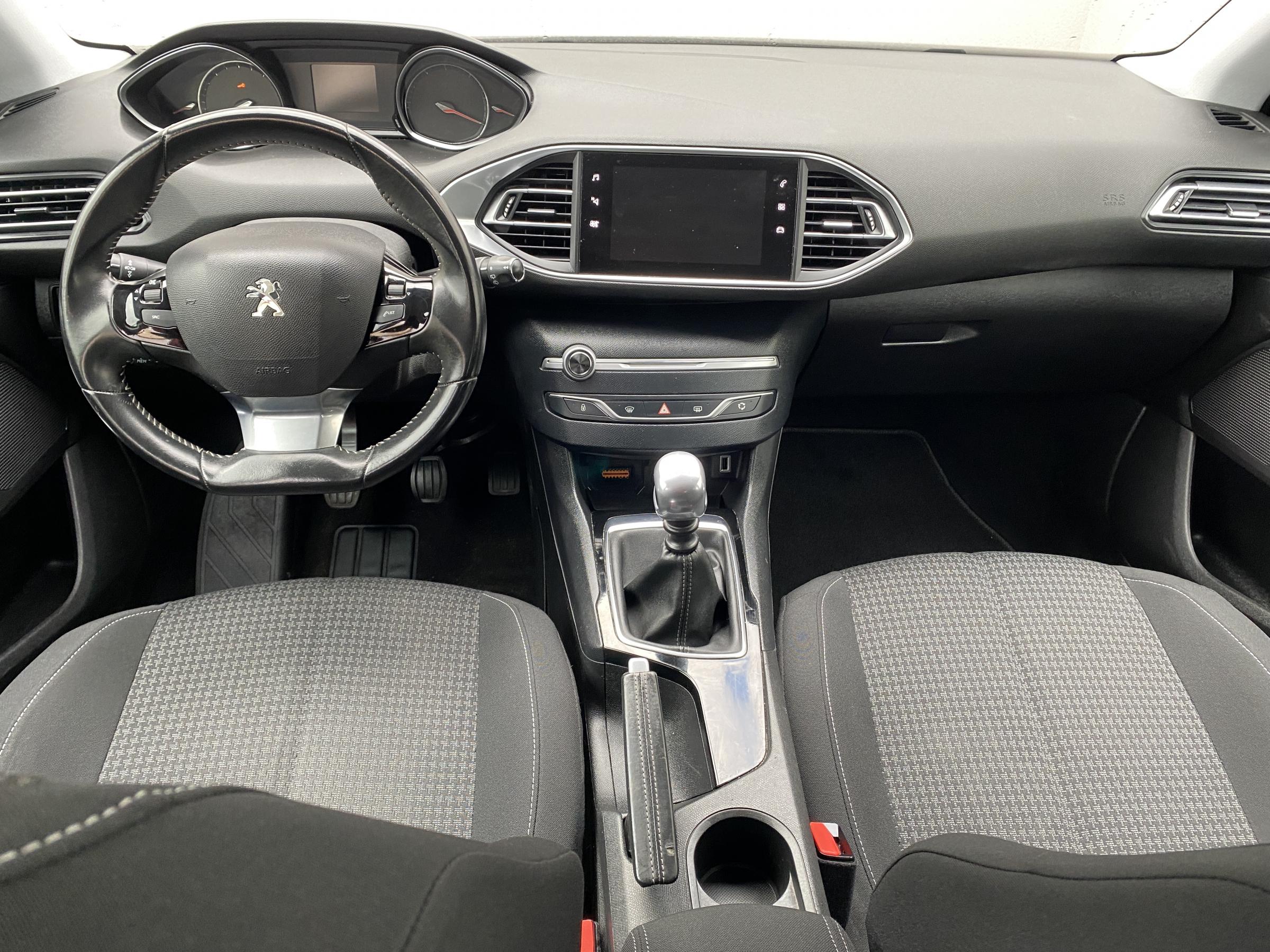 Peugeot 308, 2019 - pohled č. 8