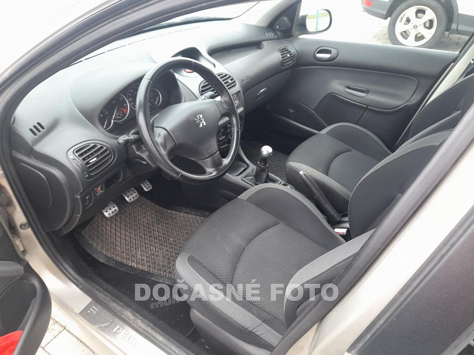 Peugeot 206 1.4i 