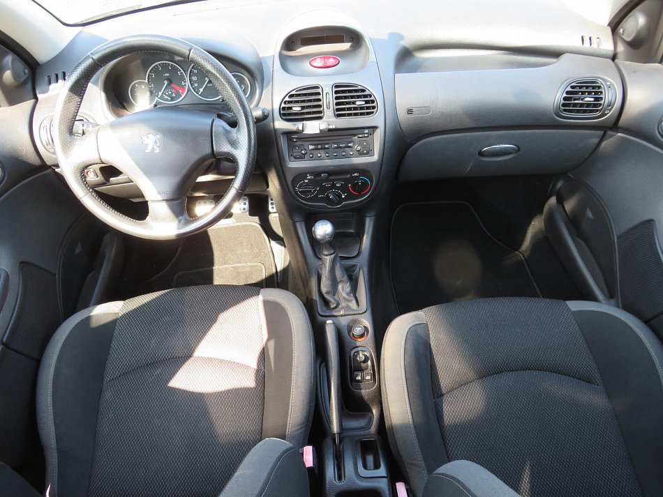 Peugeot 206 1.4i 