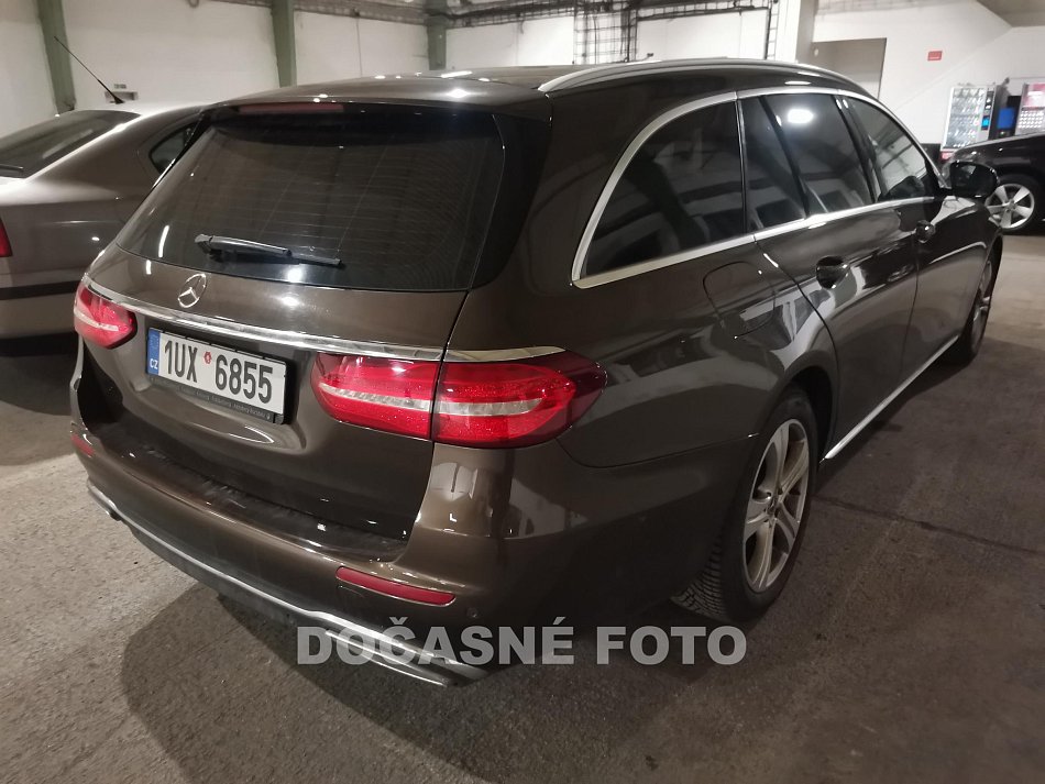 Mercedes-Benz Třída E 2.0d  E220D 4M