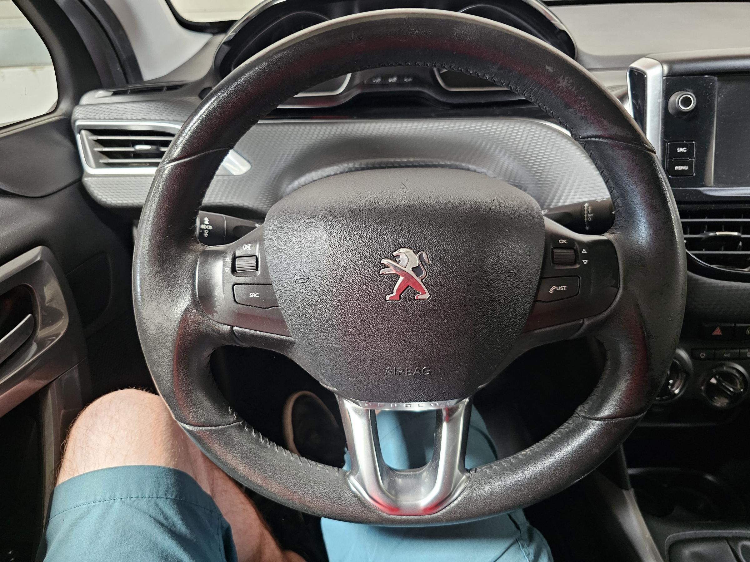 Peugeot 2008, 2016 - pohled č. 16