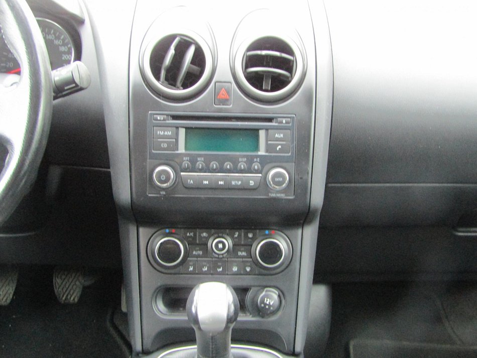 Nissan Qashqai 1.6i 