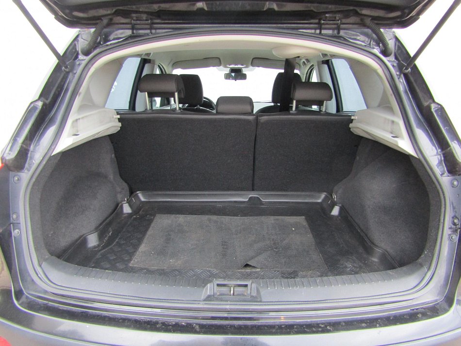 Nissan Qashqai 1.6i 