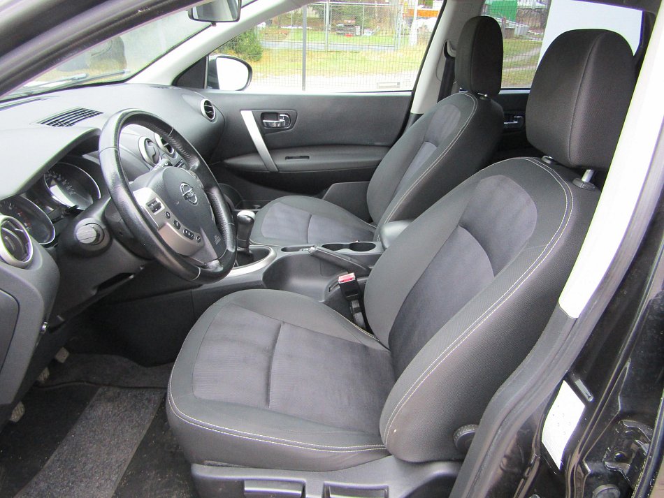 Nissan Qashqai 1.6i 