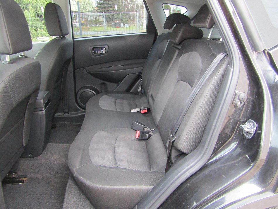 Nissan Qashqai 1.6i 