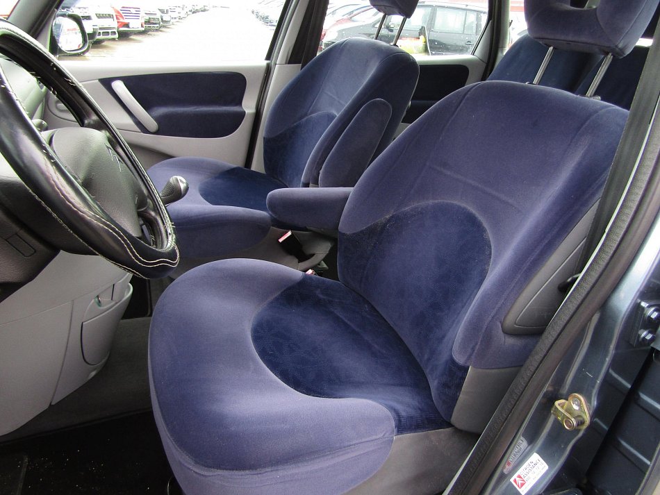 Citroën Xsara Picasso 1.6i 