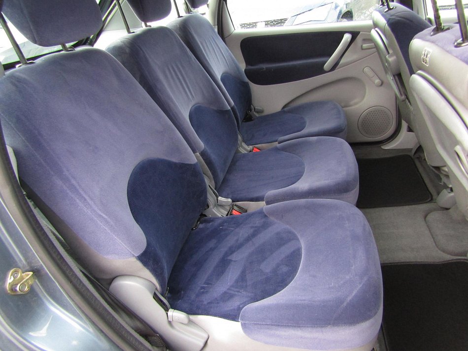 Citroën Xsara Picasso 1.6i 