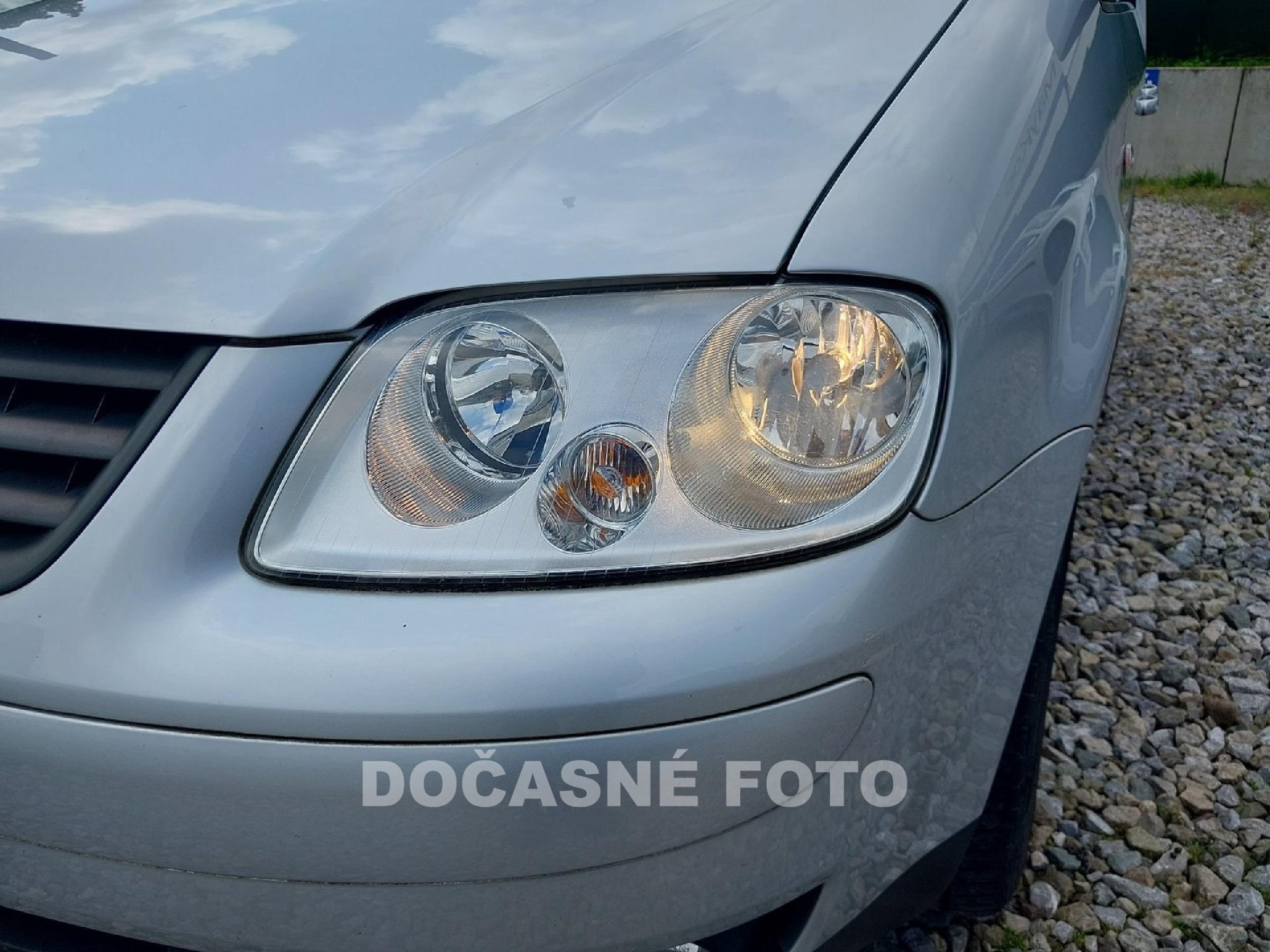 Volkswagen Caddy, 2008 - pohled č. 8