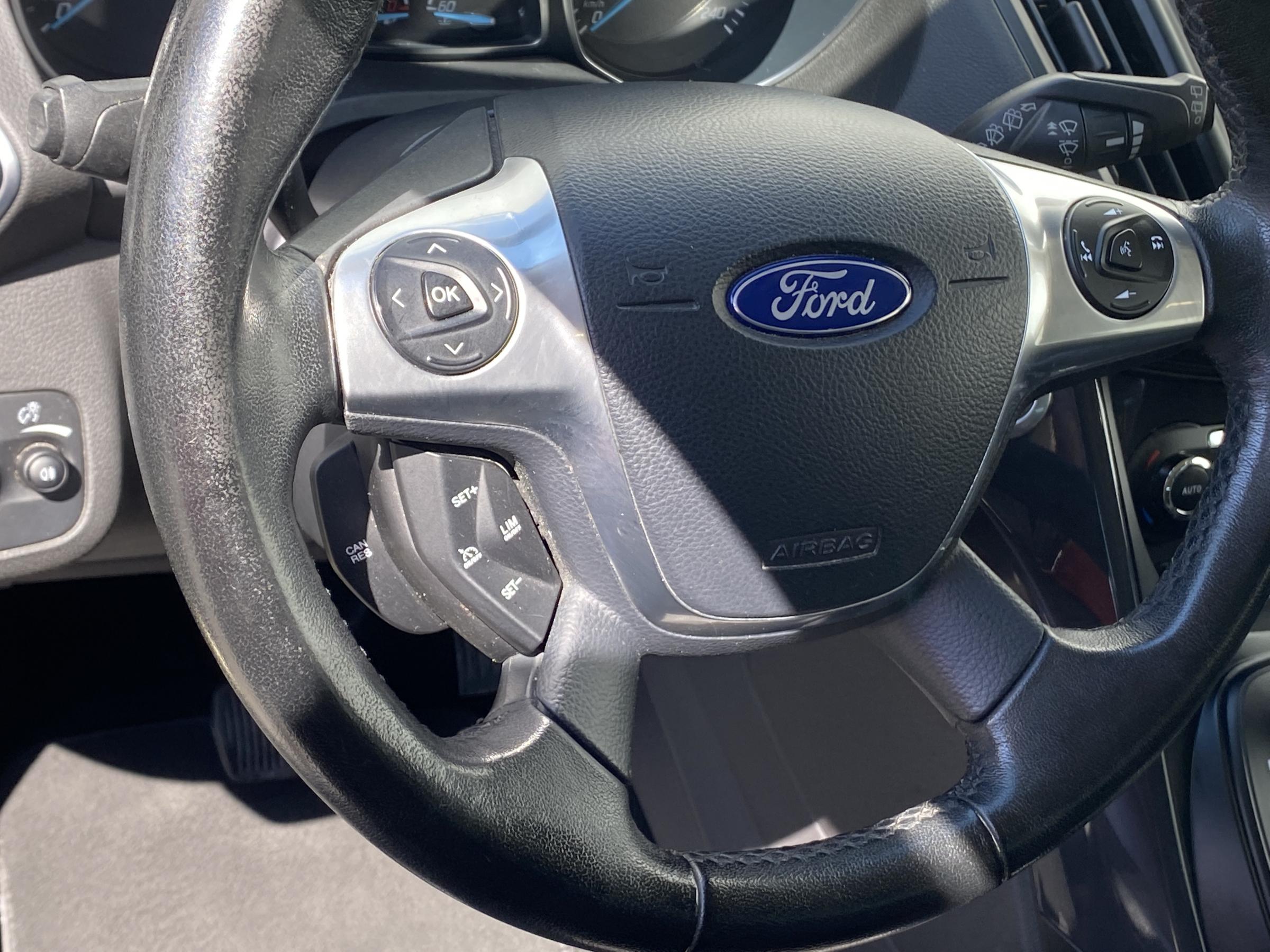 Ford Kuga, 2014 - pohled č. 17