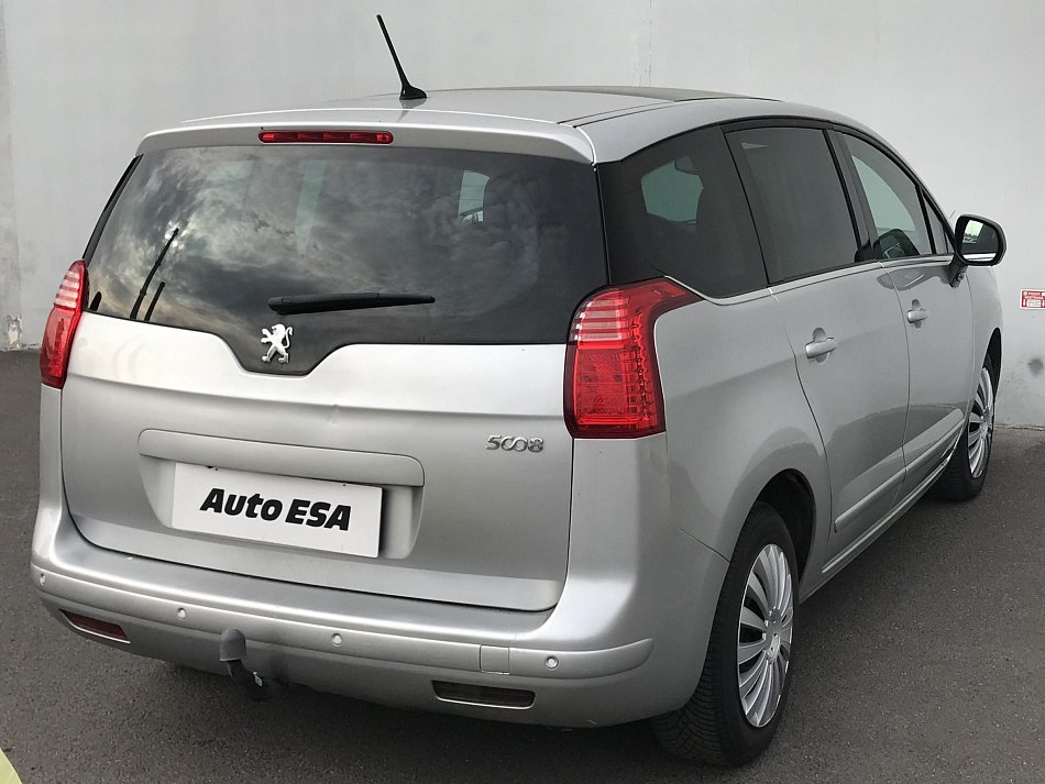 Peugeot 5008 2.0HDi 