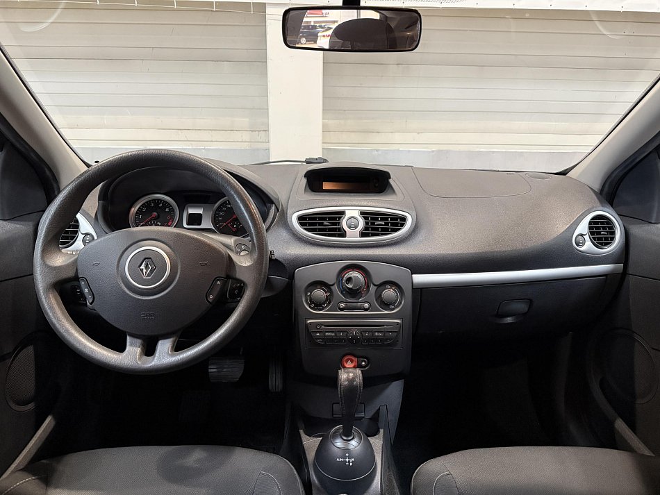 Renault Clio 1.2i 