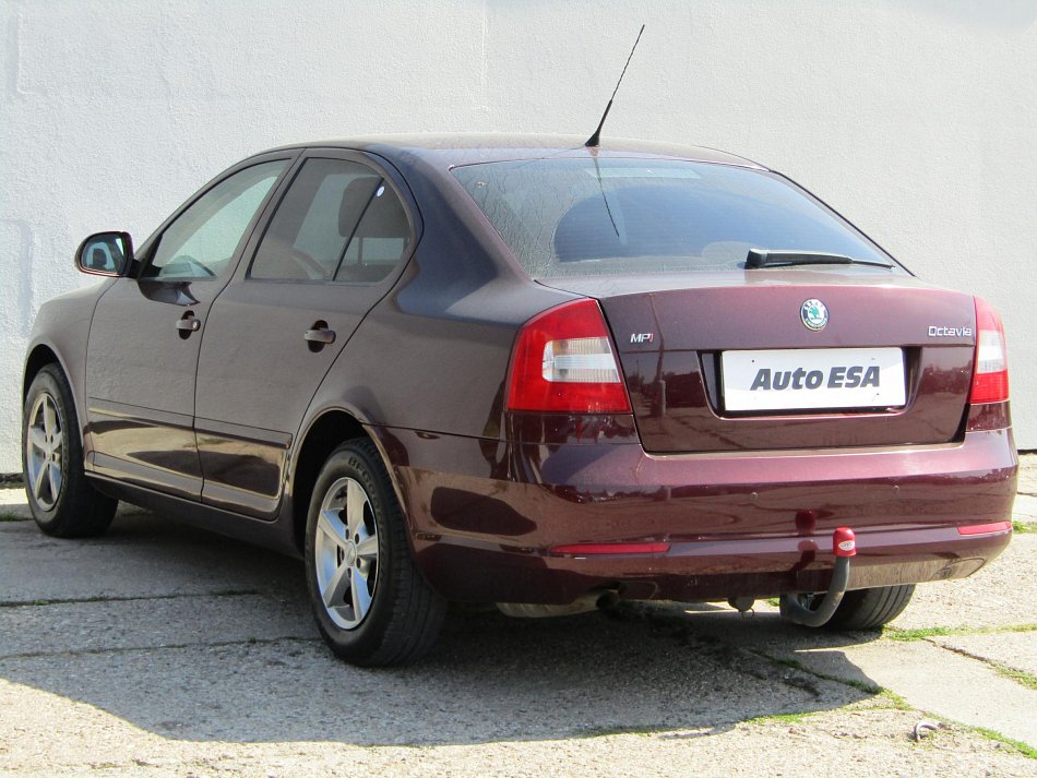 Škoda Octavia II 1.6 MPi Elegance