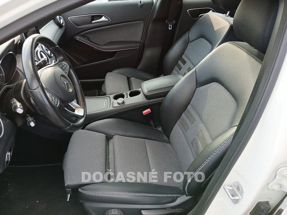 Mercedes-Benz GLA 2.2CDi  200 D 4MATIC