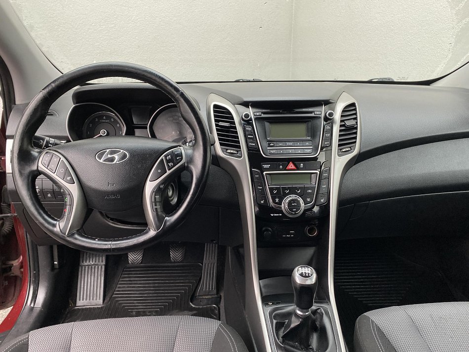 Hyundai I30 1.6i 