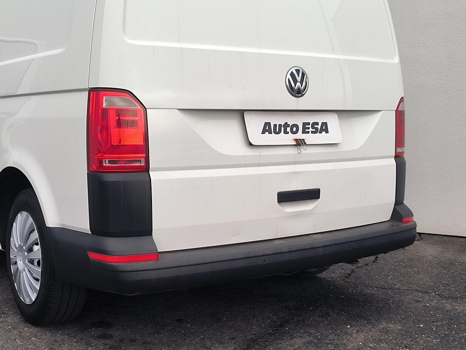 Volkswagen Transporter 2.0TDi  DÍLNA