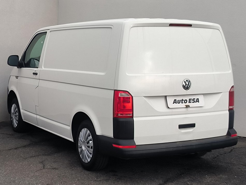 Volkswagen Transporter 2.0TDi  DÍLNA