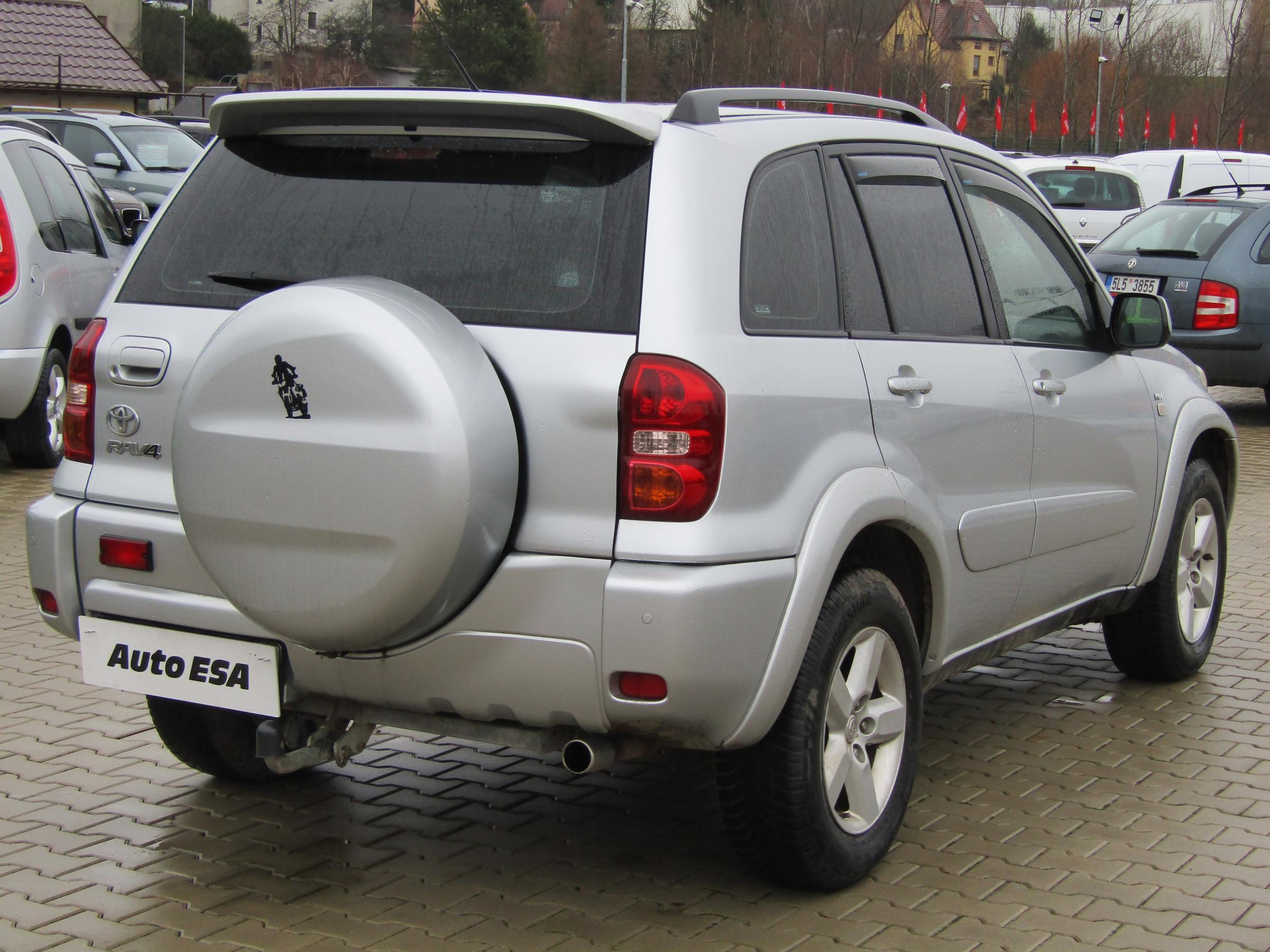 Toyota RAV4, 2004 - pohled č. 4