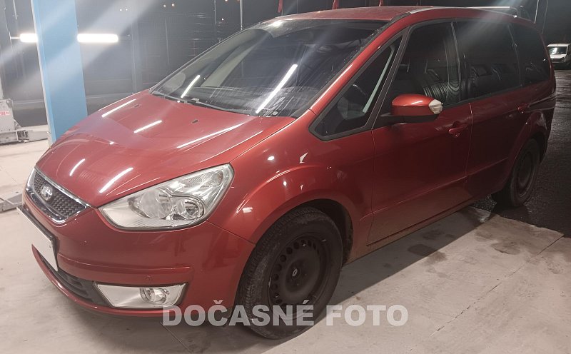 Ford Galaxy 2.0 i 