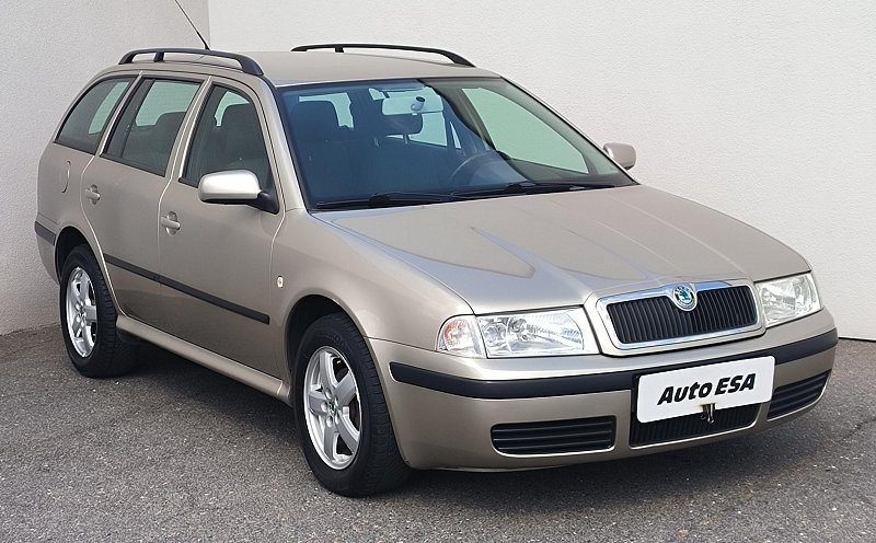 Škoda Octavia 1.6 i Tour