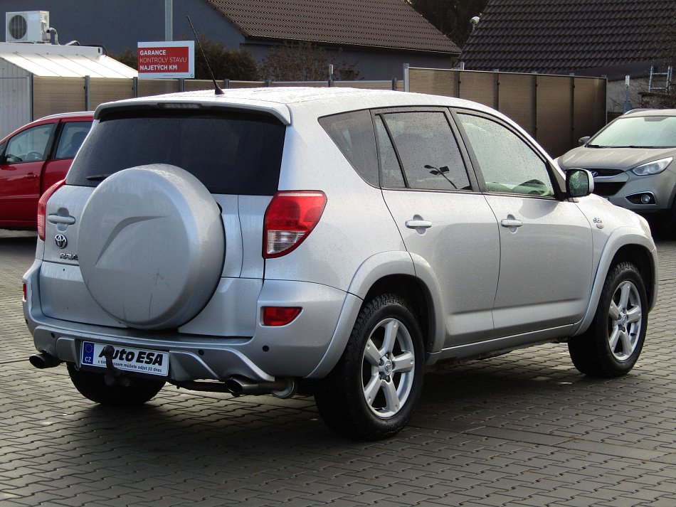 Toyota RAV4 2.2D-4D 