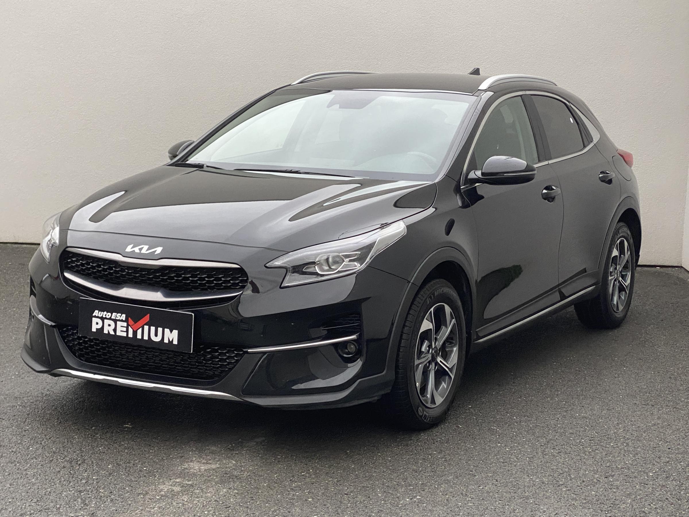 Kia XCeed, 2022 - pohled č. 3