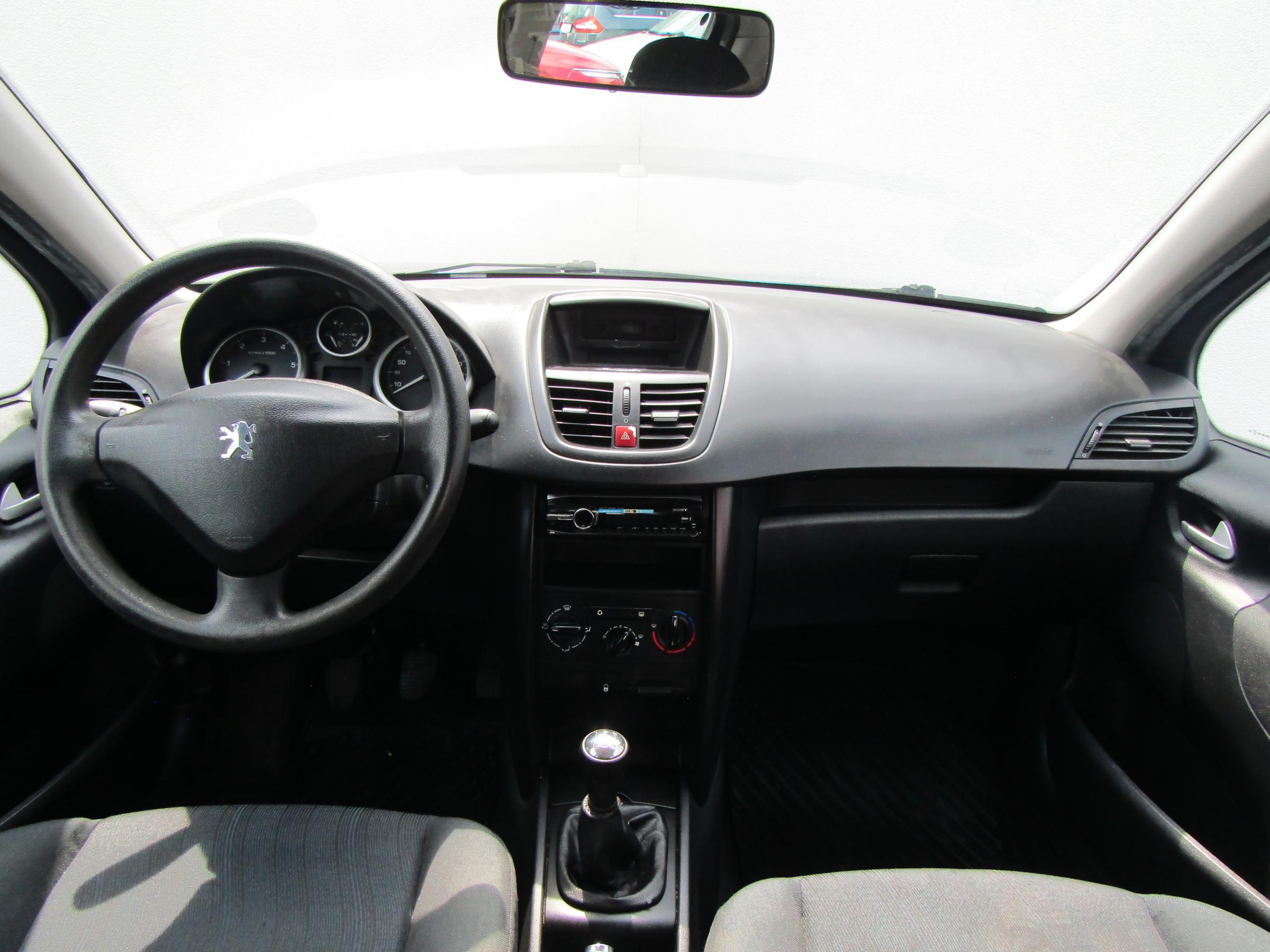 Peugeot 207, 2006 - pohled č. 11