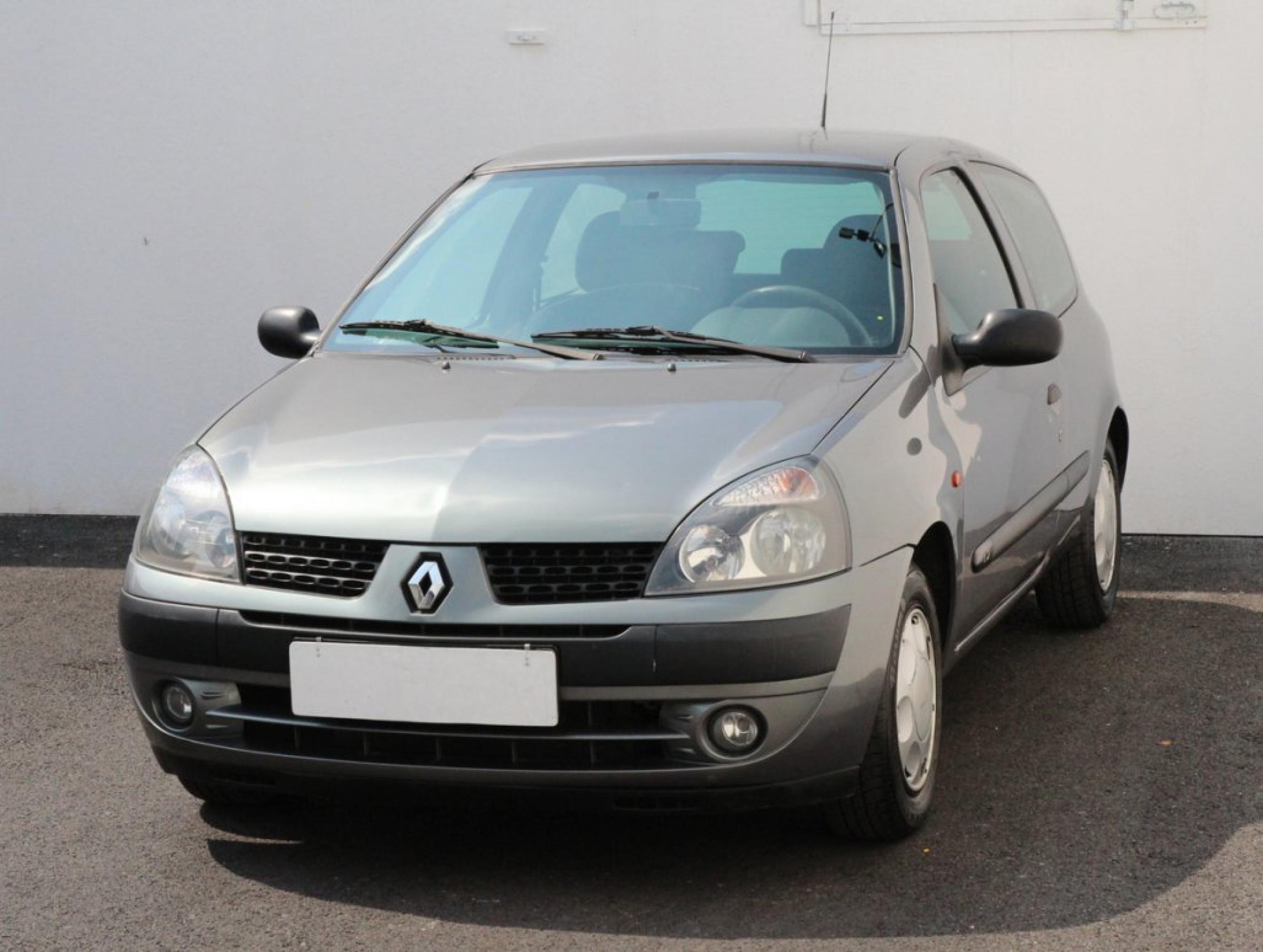 Renault Clio, 2002 - pohled č. 3