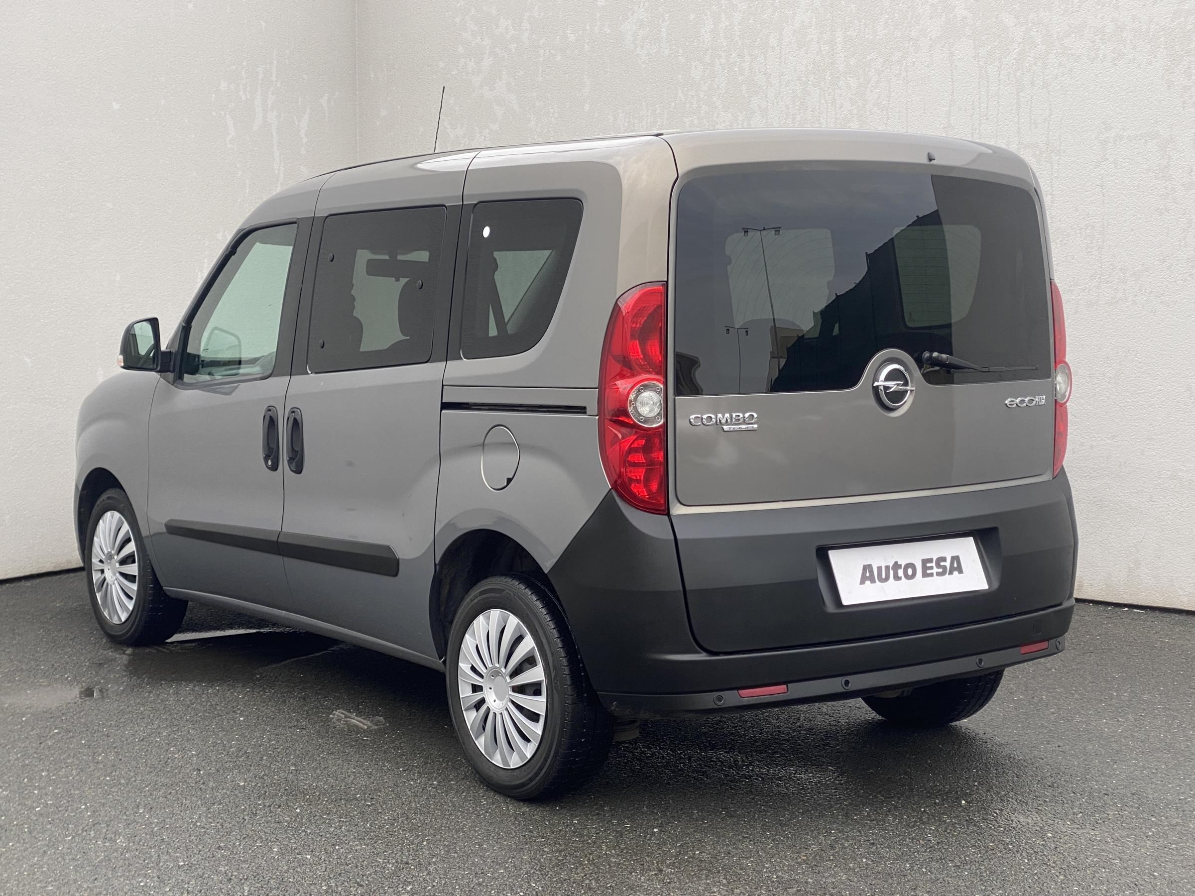 Opel Combo, 2015 - pohled č. 6