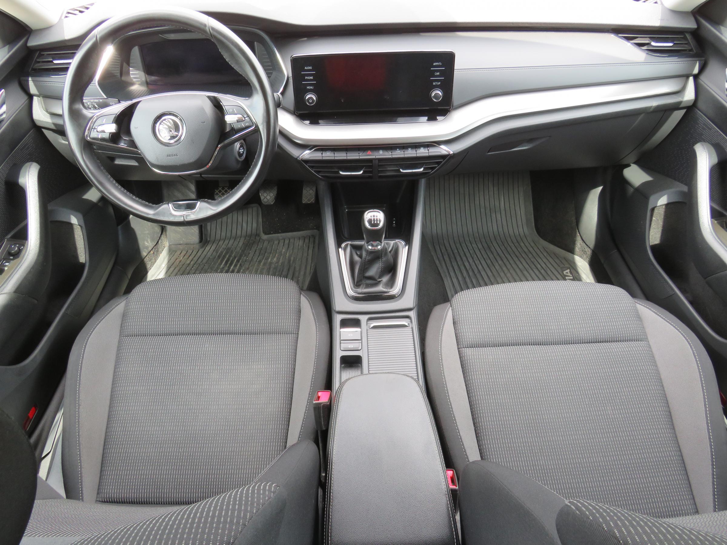 Škoda Octavia IV, 2020 - pohled č. 12