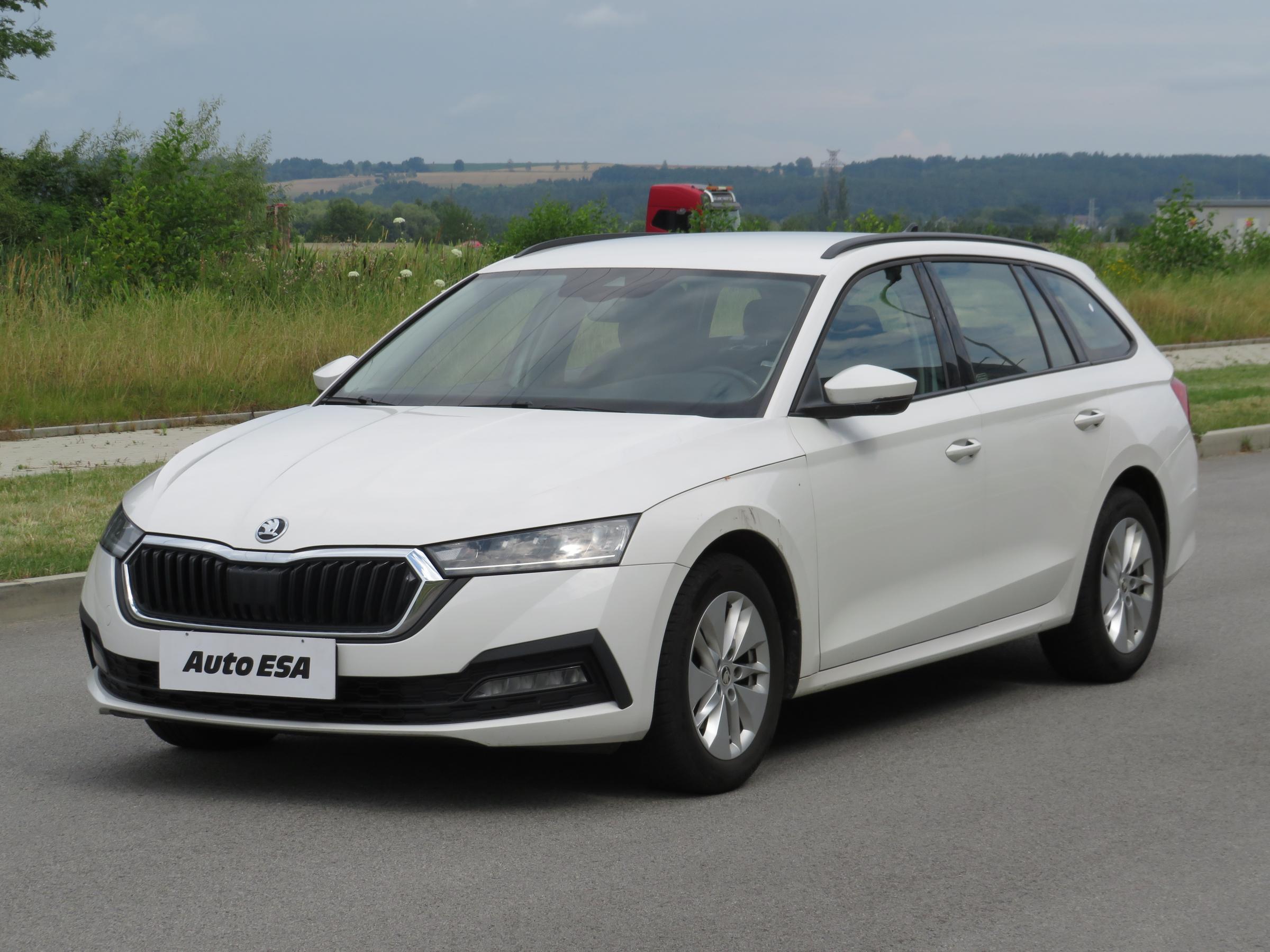 Škoda Octavia IV, 2020 - pohled č. 3